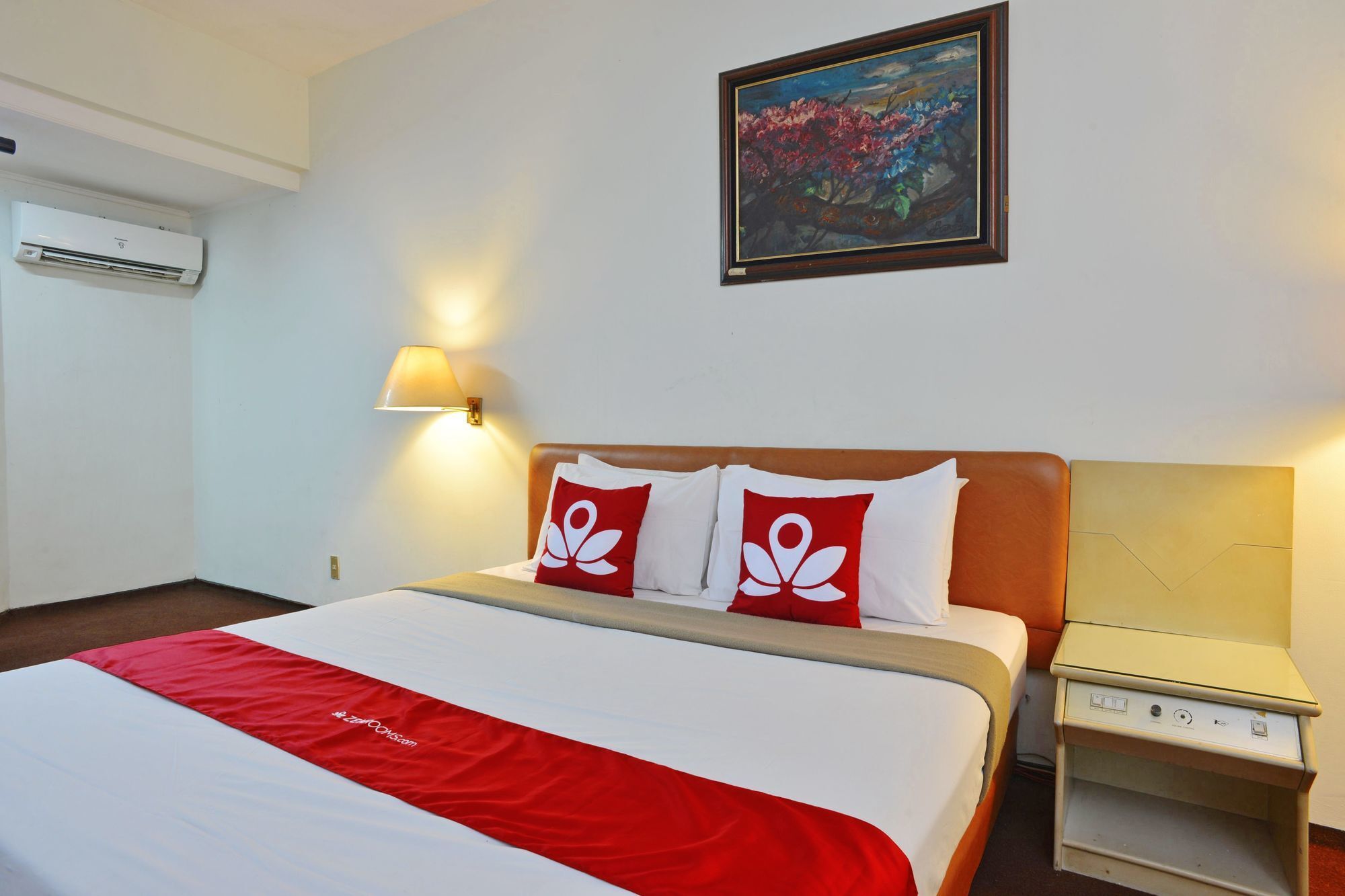 Reddoorz Plus Near Kebayoran Baru Blok S Джакарта Екстериор снимка